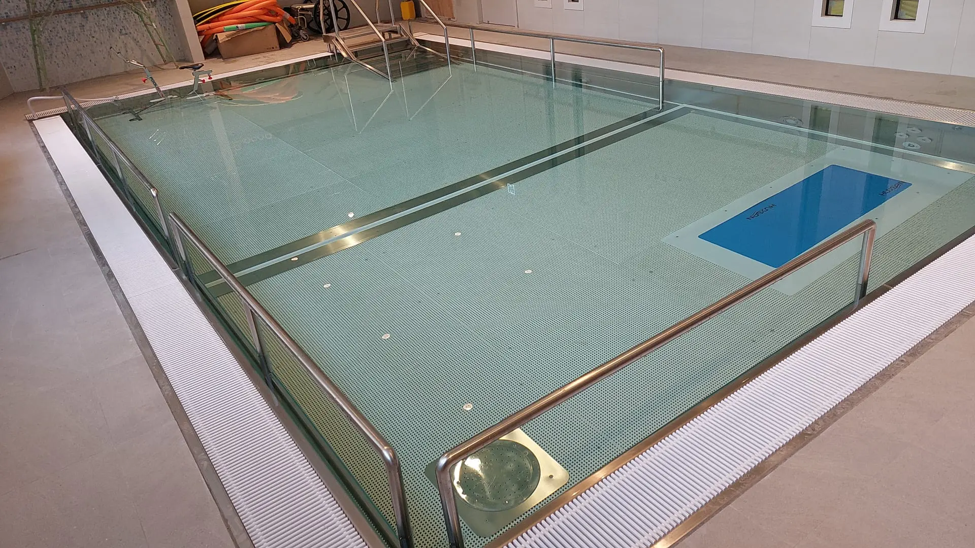 AquaMunit - Pool project 2